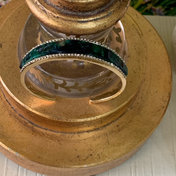 Ann Taylor tortoiseshell print cuff bracelet - Picture 10 of 12